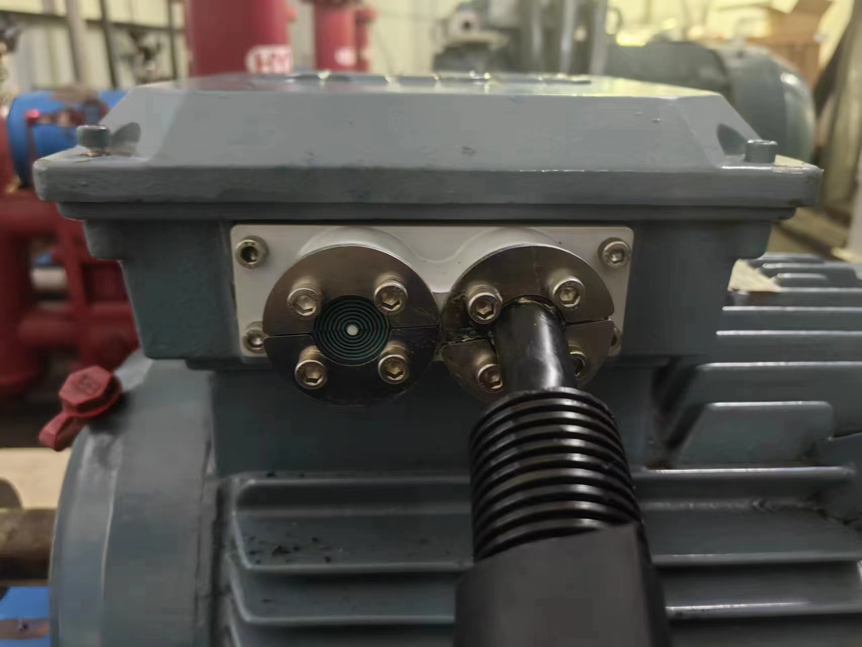 深圳泰士特科技密封模塊應用于電機接線盒，密封等級IP68